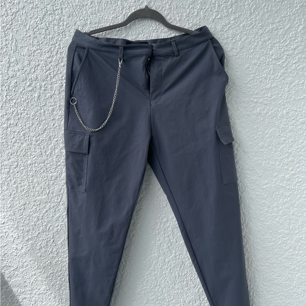 Brand: Mauvais
Size: W 32 L 32
Color: Grey
Condition: Great
